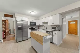 15521 Ridgeland Ave, Oak Forest, IL 60452 - Photo 9