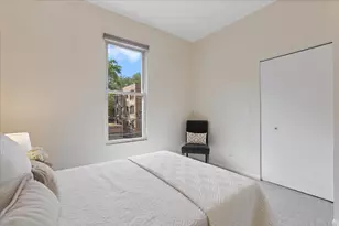 644 W Briar Pl, Chicago, IL 60657 - Photo 17