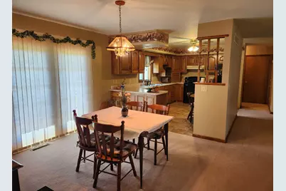 810 Marty Avenue, Rock Falls, IL 61071 - Photo 5