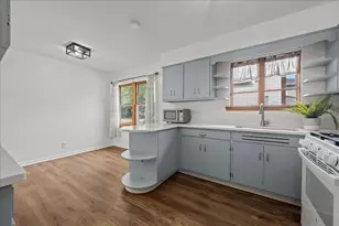 202 N 5th Street N, Geneva, IL 60134 - Photo 5