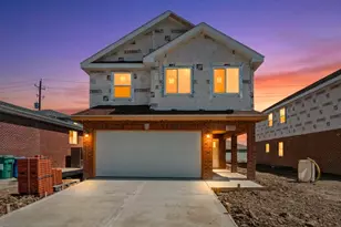 15239 7th Ave, Phoenix, IL 60426 - Photo 1
