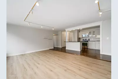 2800 N Lake Shore Drive #1003, Chicago, IL 60657 - Photo 11