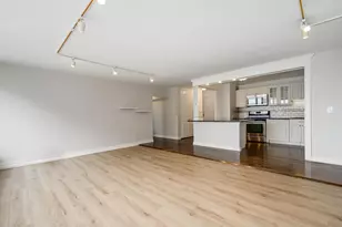 2800 N Lake Shore Dr, Chicago, IL 60657 - Photo 11