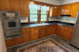 2919 Searles Ave, Rockford, IL 61101 - Photo 5