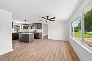 25055 S Center St, Channahon, IL 60410 - Photo 3