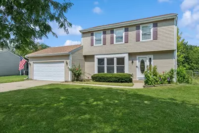 2204 Kensington Drive, Schaumburg, IL 60194 - Photo 1