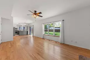 900 Chelsea Ct, Aurora, IL 60504 - Photo 15
