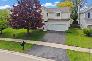 900 Chelsea Ct, Aurora, IL 60504 - Photo 3