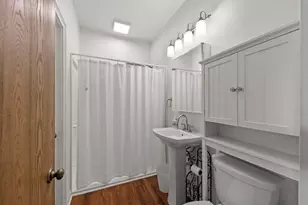 900 Chelsea Ct, Aurora, IL 60504 - Photo 9
