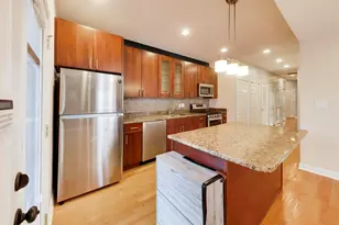 4253 N Mozart St, Chicago, IL 60618 - Photo 3