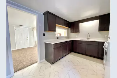 296 N Levasseur Avenue, Bourbonnais, IL 60914 - Photo 5