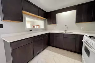296 N Levasseur Ave, Bourbonnais, IL 60914 - Photo 7