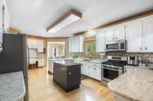 2020 Carlisle St, Algonquin, IL 60102 - Photo 7