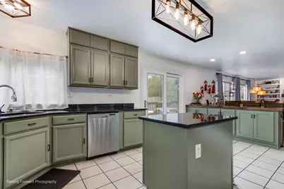 1301 Big Oak Trail, Aurora, IL 60506 - Photo 19