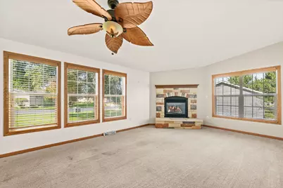 5631 Irving Boulevard, Machesney Park, IL 61115 - Photo 23