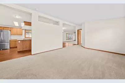 5631 Irving Boulevard, Machesney Park, IL 61115 - Photo 11