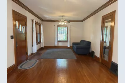 1106 E Olive Street E, Bloomington, IL 61701 - Photo 5