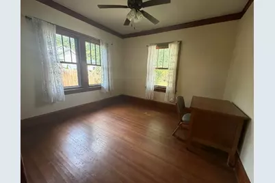 1106 E Olive Street E, Bloomington, IL 61701 - Photo 11