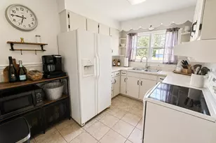 320 Anderson St, Centralia, IL 62801 - Photo 3