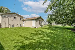 5809 Orange Ln, Oak Forest, IL 60452 - Photo 5