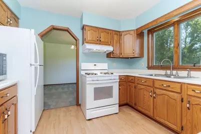 19780 Lakewood Drive, Bloomington, IL 61705 - Photo 9