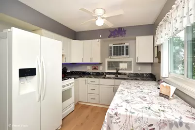 702 Bourn Street, Harvard, IL 60033 - Photo 7