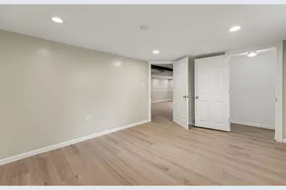 1861 225th Street, Sauk Village, IL 60411 - Photo 17