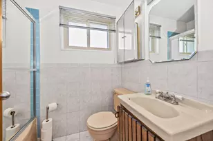 4720 Washington St, Skokie, IL 60076 - Photo 11