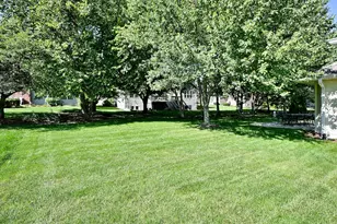 712 Brighton Dr, Sugar Grove, IL 60554 - Photo 53