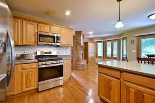 712 Brighton Dr, Sugar Grove, IL 60554 - Photo 15