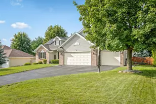 206 Starfire Rd, Poplar Grove, IL 61065 - Photo 3