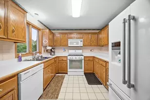 11630 Parkside Ln, Mokena, IL 60448 - Photo 9