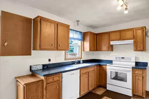 5706 Heaton Ct, Rockford, IL 61109 - Photo 11