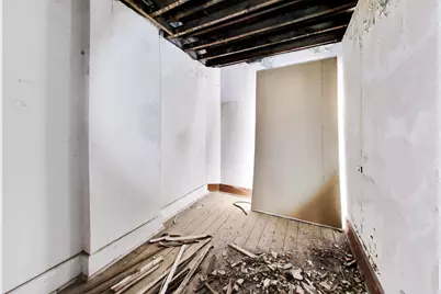 10713 S Champlain Avenue, Chicago, IL 60628 - Photo 11