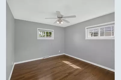 17427 Lorenz Avenue, Lansing, IL 60438 - Photo 9