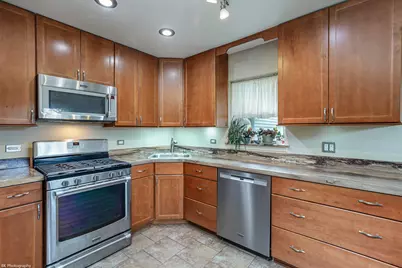 6520 Ridge Drive, Chicago Ridge, IL 60415 - Photo 7