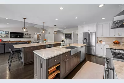 609 N Carlyle Lane, Arlington Heights, IL 60004 - Photo 17