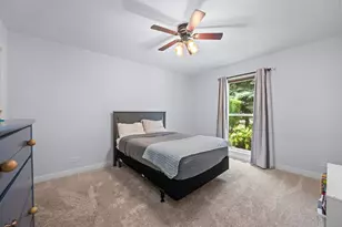 609 N Carlyle Ln, Arlington Heights, IL 60004 - Photo 29