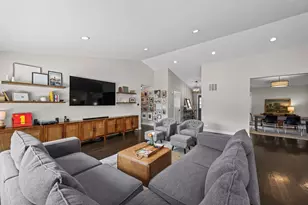 609 N Carlyle Ln, Arlington Heights, IL 60004 - Photo 7