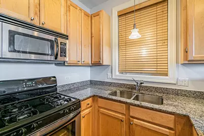 7642 W Belmont Avenue #2, Chicago, IL 60634 - Photo 11