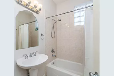 7642 W Belmont Avenue #2, Chicago, IL 60634 - Photo 13
