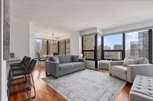 30 E Huron St, Chicago, IL 60611 - Photo 3