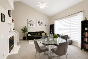 3113 Cherry Hills Dr, Champaign, IL 61822 - Photo 7
