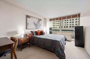 330 W Diversey Pkwy, Chicago, IL 60657 - Photo 13