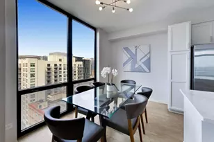 435 W Erie St, Chicago, IL 60654 - Photo 5