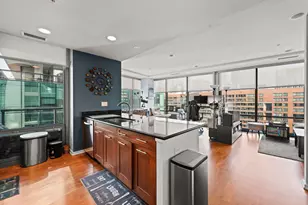 240 E Illinois St, Chicago, IL 60611 - Photo 17