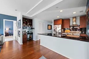 240 E Illinois St, Chicago, IL 60611 - Photo 13