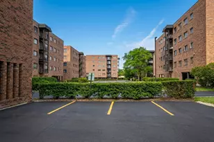 9332 Landings Ln, Des Plaines, IL 60016 - Photo 33