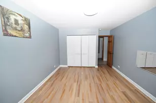 9332 Landings Ln, Des Plaines, IL 60016 - Photo 11