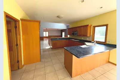 1575 Benton Street, Crete, IL 60417 - Photo 9